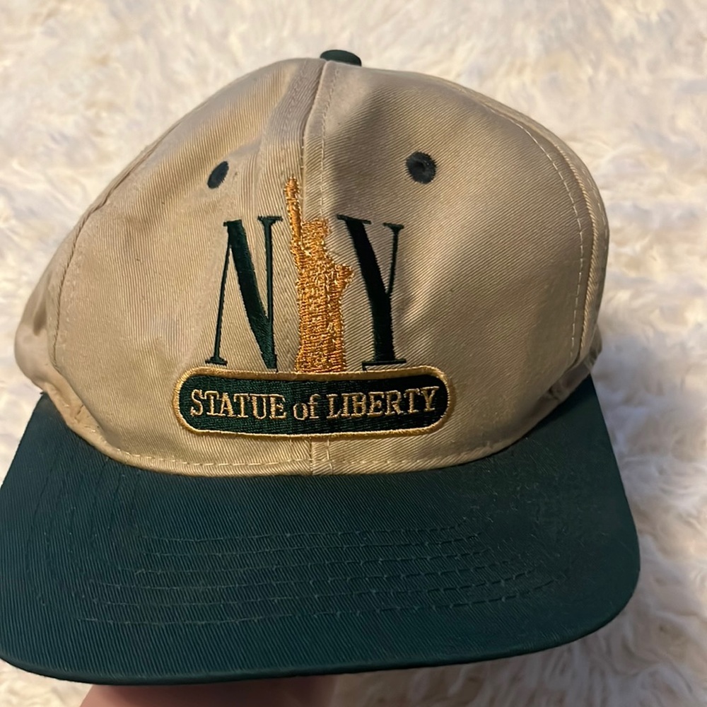 Vintage Statue of Liberty hat
